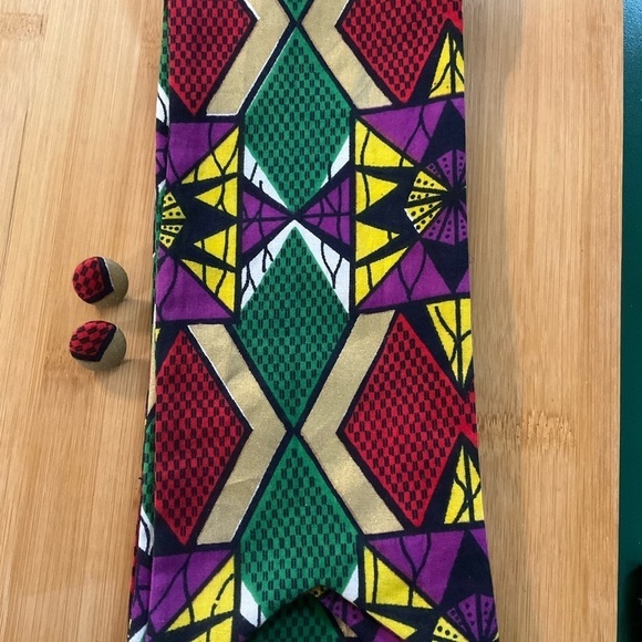 Hand Crafted Ankara African Print Headband/Scarf/Stole and Button Earrings Green main image 5